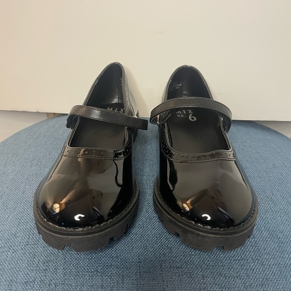 Mix No. 6 Lucy Mary Jane Flat - Kids size 6 - Picture 8 of 14
